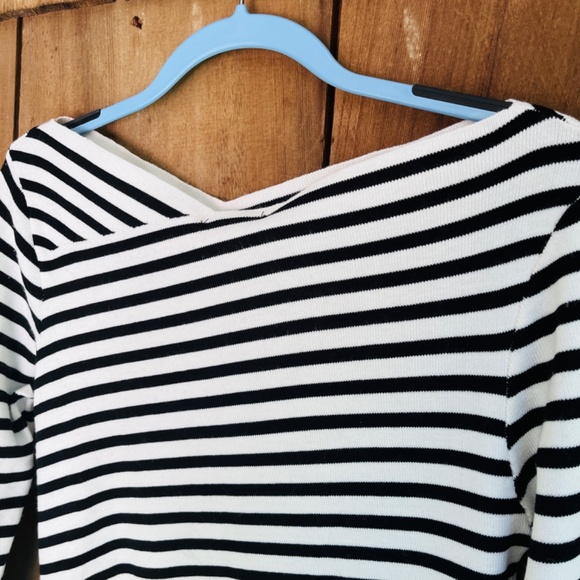 Gracia Asymmetrical Striped Boat Neck Embroidered Trim Sweater Size: Large. - Picture 14 of 16